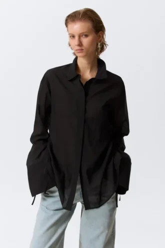 Long-Sleeved Open Back Tie Shirt – Black