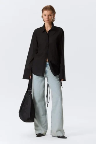 Long-Sleeved Open Back Tie Shirt – Black