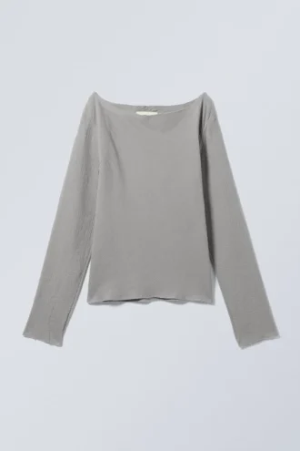 Long-Sleeved Raw Edge Boatneck Top – Dusty Grey