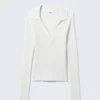 Long-Sleeved Ribbed Knit V-Neck Top – White