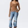 Long-Sleeved Slim Fit Scoop Neck Top – Brown