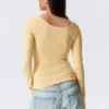 Long-Sleeved Slim Fit Scoop Neck Top – Light Yellow