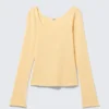 Long-Sleeved Slim Fit Scoop Neck Top – Light Yellow