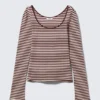 Long-Sleeved Slim Fit Scoop Neck Top – Pink & Burgundy Stripes
