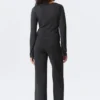 Long-Sleeved V-Neck Top – Washed Black