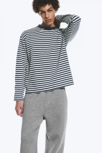 Loose Boxy Long-Sleeved T-Shirt – White & Navy Stripes