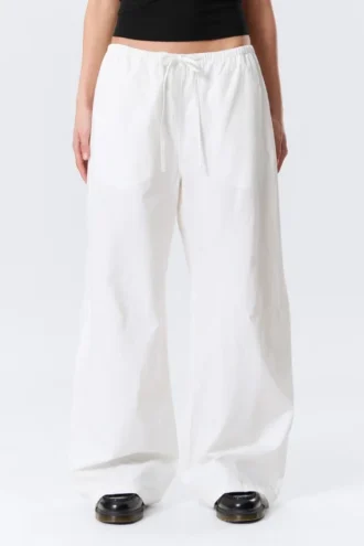 Loose Fit Low Waist Washed Trousers – White