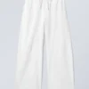 Loose Fit Low Waist Washed Trousers – White