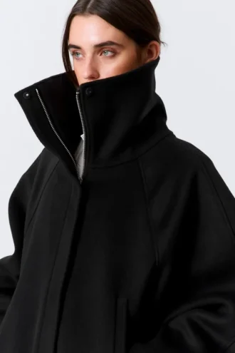 Loose Fit Wool Jacket with Raglan Sleeves – Black