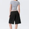 Loose Low Rise Three-Quarter Length Suiting Shorts – Black