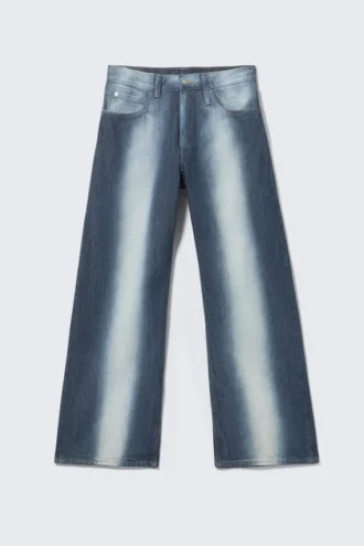 looser regular waist loose straight jeans blue spray cheap monday gb 1 330x495 - Looser Regular Waist Loose Straight Jeans - Blue Spray | Cheap Monday Gb