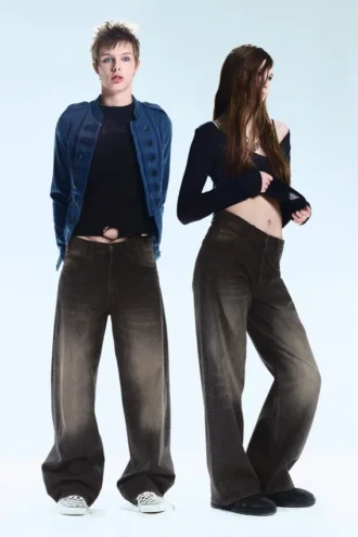 Looser Regular Waist Loose Straight Jeans – Mustard Black – Black | Cheap Monday Gb