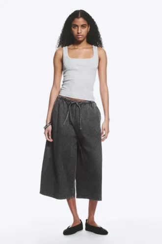 Low Rise Loose Cropped Trousers – Dark Grey
