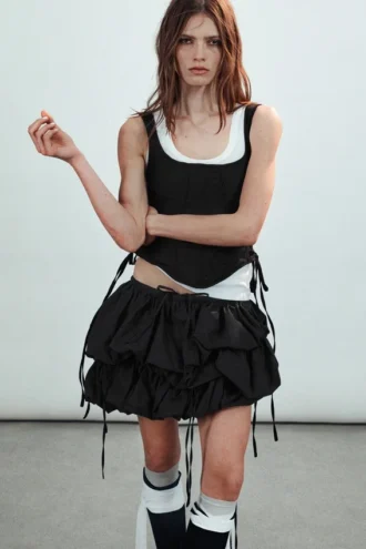 Low Rise Mini Cloud Skirt – Off-Black
