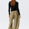 Low Rise Ruched Drawstring Trousers – Light Khaki Green