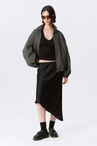 Low Rise Satin Midi Skirt – Black