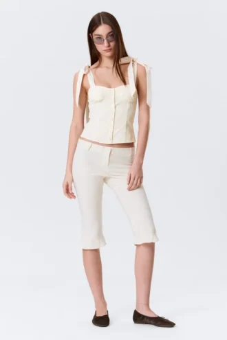 Low Rise Tailored Capri Trousers – Off-White