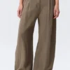 Low Rise Wide Leg Crinkled Trousers – Beige