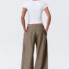 Low Rise Wide Leg Pleated Trousers – Dusty Mole