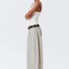 Low Rise Wide Leg Pleated Trousers – Light Mole