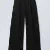 Low Waist Wide Suiting Trousers – Black
