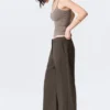 Low-Waisted Loose Fit Suit Trousers – Dark Mole