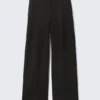 Low Waisted Pleated Suiting Trousers – Black