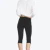 Mid-Rise Capri Trousers – Black
