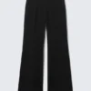 Mid Rise Flared Suiting Trousers – Black