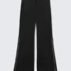 Mid Rise Flared Zip-Up Trousers – Black