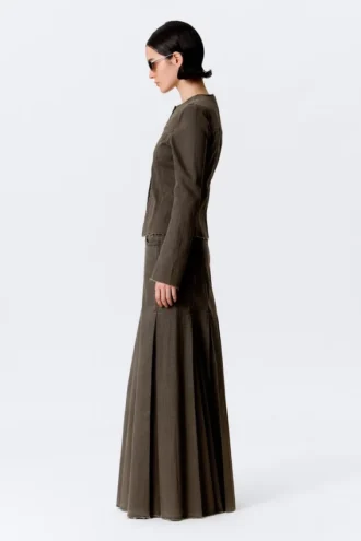 Mid-Rise Frayed Pleated Maxi Skirt – Dark Grey