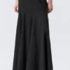 Mid Rise Panelled Maxi Skirt – Black