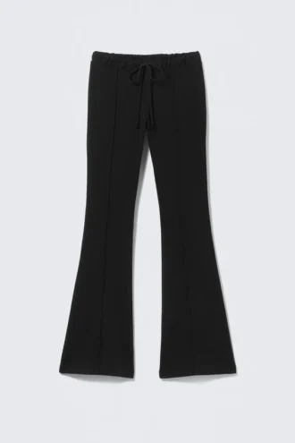 Mid Rise Pintuck Flared Sweatpants – Black