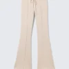 Mid Rise Pintuck Flared Sweatpants – Light Beige