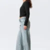 Missy Low Rise Loose Straight Jeans – Notus Blue – Light Blue
