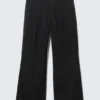 Moe Trousers Relaxed Fit Low Waist – Black