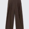 Nate Baggy Fit Pleated Suit Trousers – Dark Brown