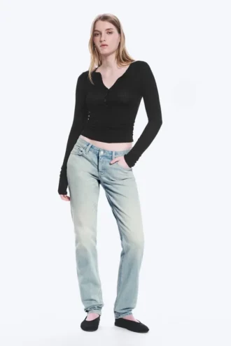 Neptune Low Rise Slim Straight Leg Jeans – Broken Blue – Light Blue