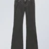 Nova Low Slim Bootcut Cord Trousers – Black Dark