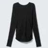 Open Back Long-Sleeved Top – Black
