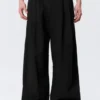 Otis Baggy Pleated Twill Chinos – Black