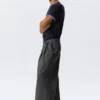 Otis Baggy Pleated Twill Chinos – Dark Grey