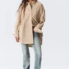 Oversized Long-Sleeved Shirt – Striped Beige