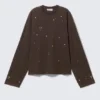 Oversized Long-Sleeved Stud T-Shirt – Dark Brown