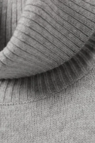 Oversized Wool Turtleneck Sweater – Grey Melange