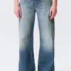 Paz Low Rise No-Waistband Wide Leg Jeans – Blue Horses – Medium Blue