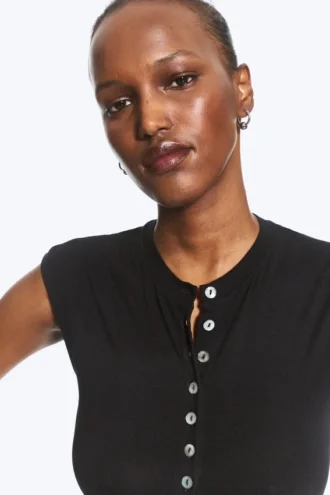 Pearl Button up Top – Black – Pearl Buttons