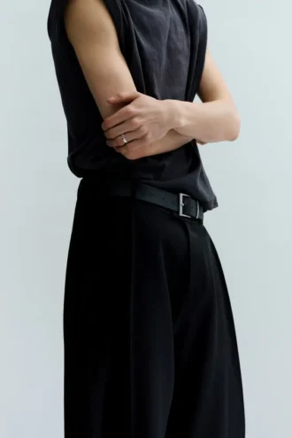 Pleated Loose Fit Wide Leg Trousers – Black