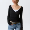 Plunging V-Neck Long-Sleeved Top – Black