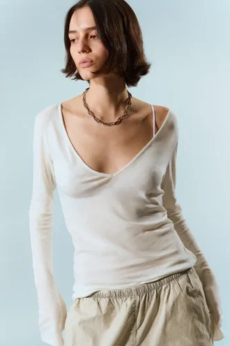 Plunging V-Neck Long-Sleeved Top – White